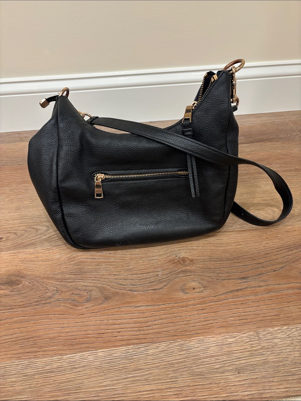 Coach Black Pebbled Leather Shoulder Bag with Gold Hardware - Picture 2 of 3